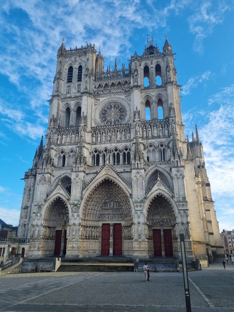 CATHEDRALE D AMIENS