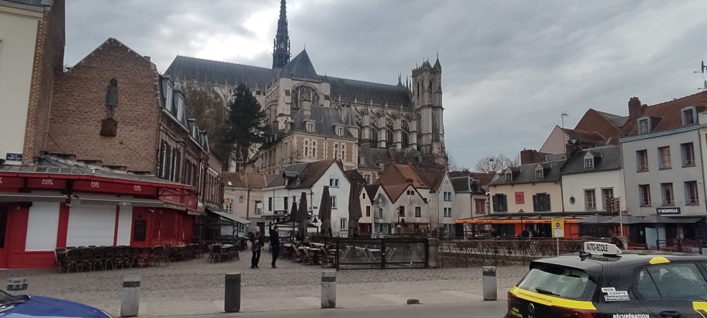 AMIENS